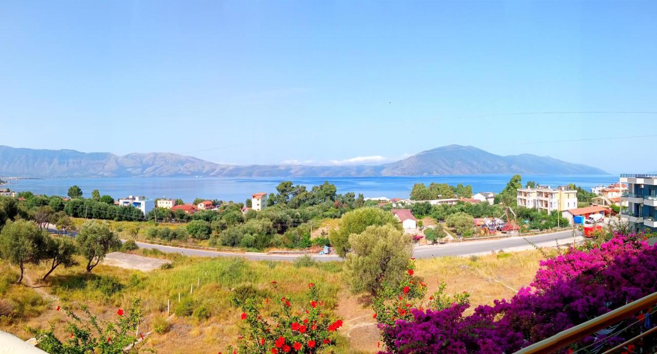 Hotel Sirena Radhime Bagian luar foto